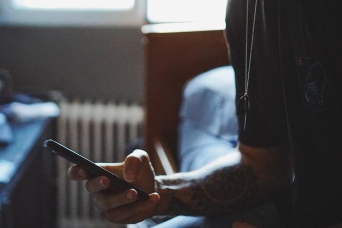 振られた後にLINEが来たらどう思う？振った側の男女の心理