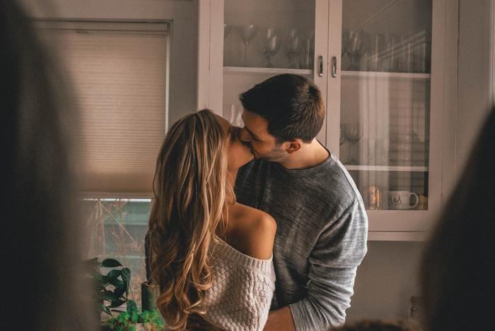 既婚男性がアプローチする心理！本気の時の言動3つとどうなりたいか別対処法