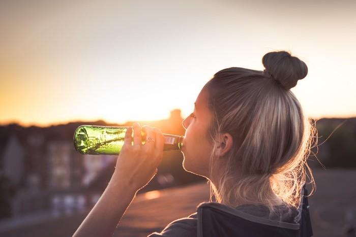 お酒をたくさん飲む