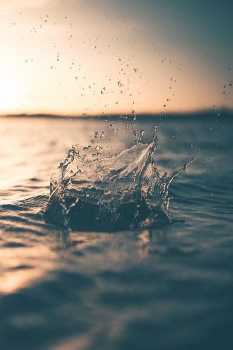 パターン別に夢占い。水浸しになる夢の意味/心理を解説