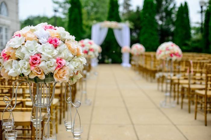 議員秘書が結婚するための2つの解決策