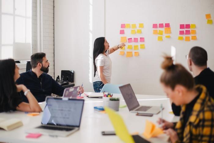 仕事ができない新人の特徴！新人のうちにやるべきことと新人育成のコツ
