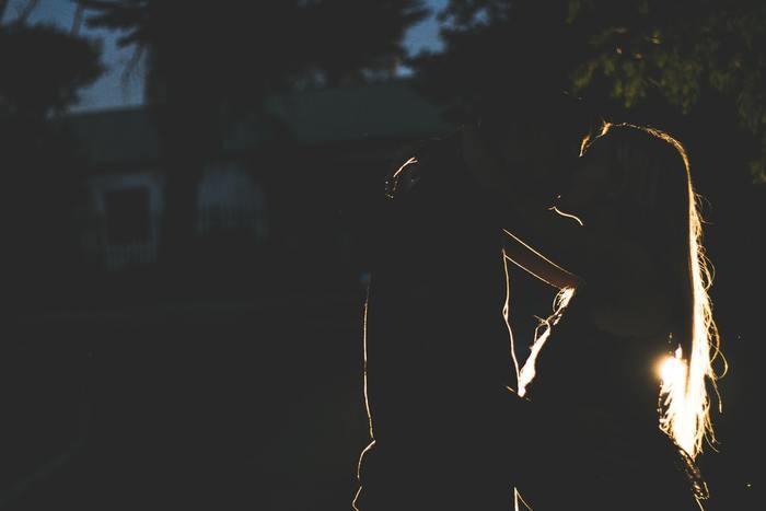 何回目のデートでも付き合ってる彼がキスしてくれないときは…？