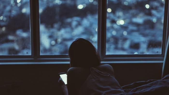 音信不通中の彼氏と別れるかどうかは、状況とあなたの心しだい
