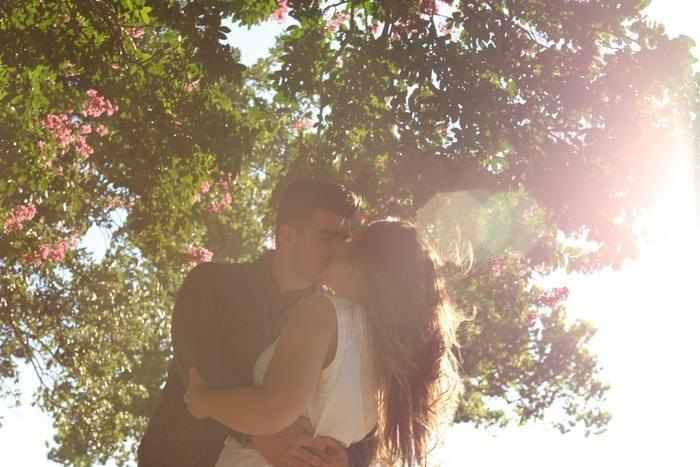 既婚者同士でもキスから恋愛に発展する！不倫をしてしまう女性の3つの特徴