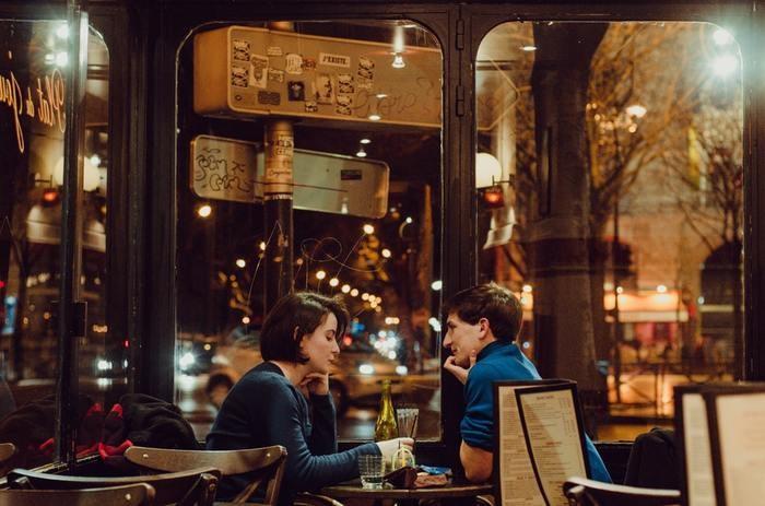 そもそも既婚女性を二人飲みに誘う男性の本音って？