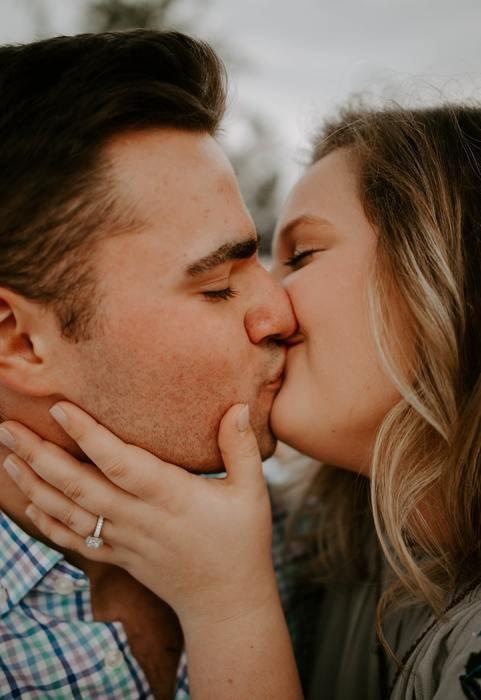 キスがしたいと女性から伝える良い方法はある？
