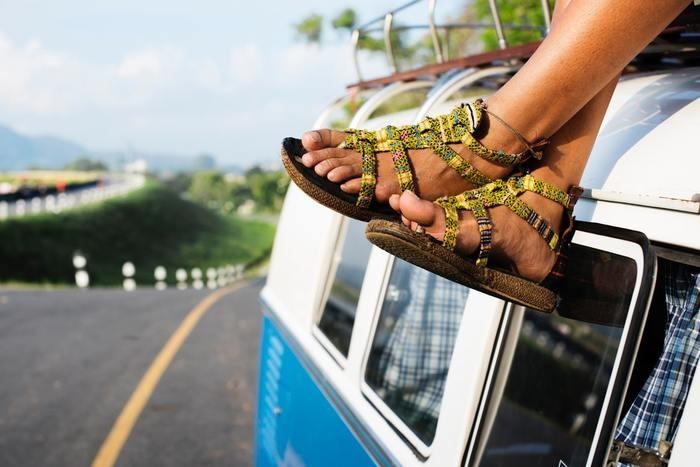 結婚したい人は旅行に行きたがる。結婚したくない人は旅行に行きたがらない