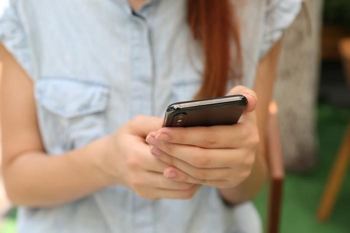「返信はしなくても大丈夫」と添えるか、返信しなくても良い内容にする