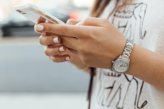 マッチングアプリや対面での女性からのLINE交換は99%成功する
