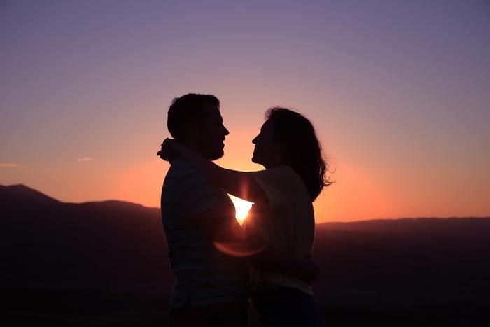 結婚したいと想っている男性が出す３つのサイン