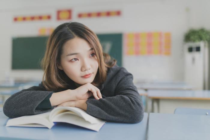 学年をまとめる委員や係に立候補しよう