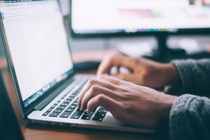 仕事が忙しくて連絡する余裕がない