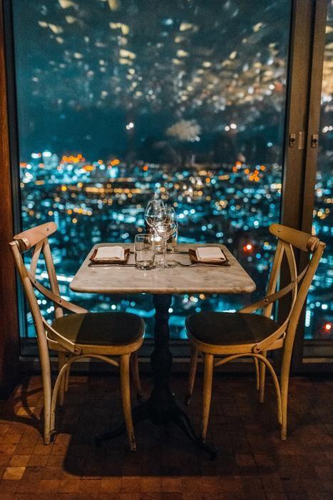 付き合う前に食事デートに誘われた時、彼に好印象を与える秘訣は？