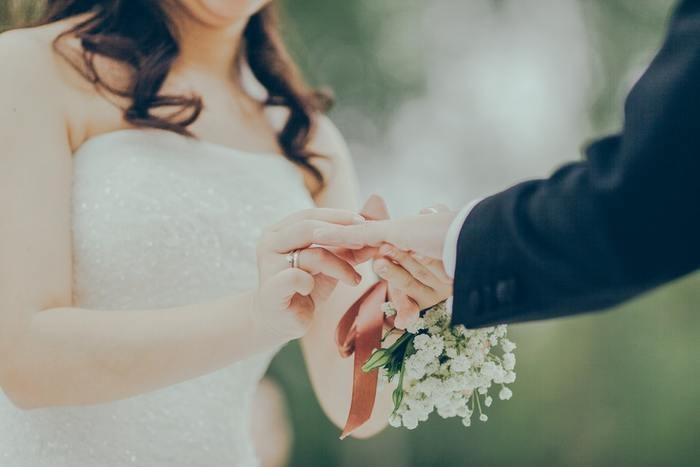 友人の結婚式は浮気の絶好のチャンス！？