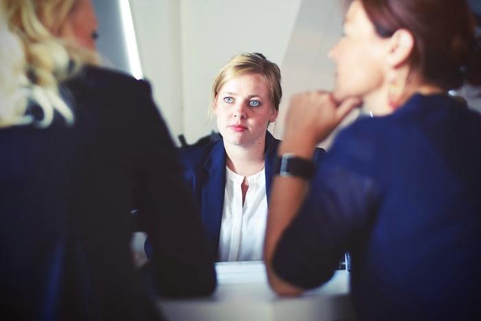 職場で相手にされない人の特徴って？原因と対処法をお教えします。