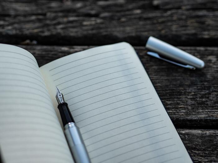 8)感情を整理する！感情を全てノートに書き出す