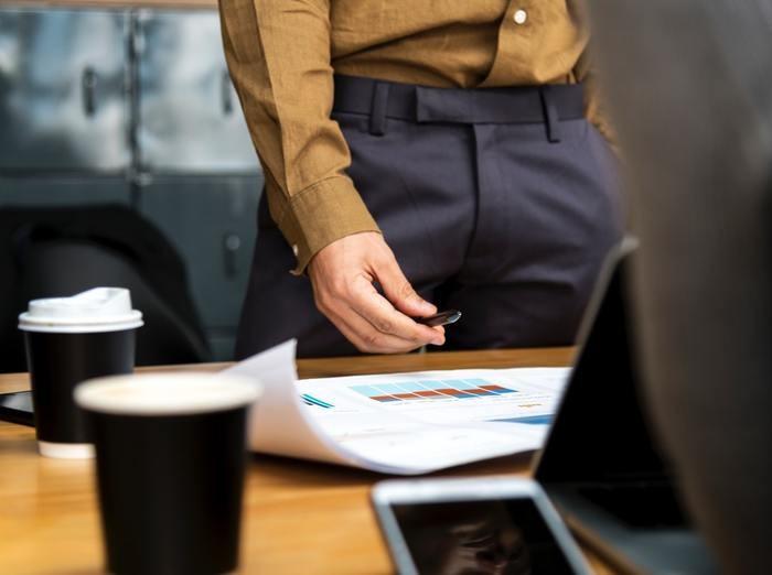 不倫では最もメジャーな社内不倫！社内不倫が起こってしまう瞬間とバレるきっかけは？
