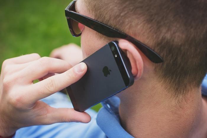 元彼から電話が！無視していいの？電話をする男性心理と目的別の対処法