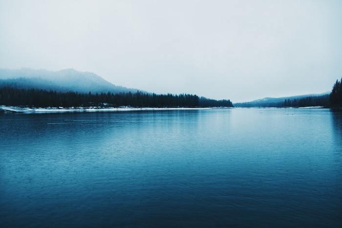 夢の中に湖が出てきた！湖の夢を見た時の意味と心理