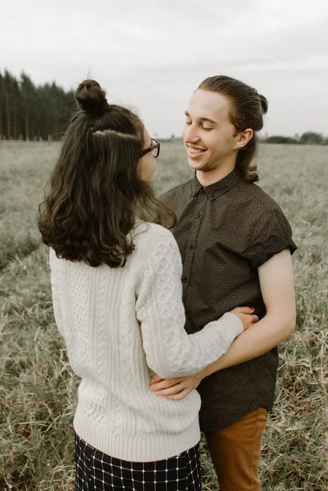 付き合う前のスキンシップを利用して距離をグッと縮める方法♥