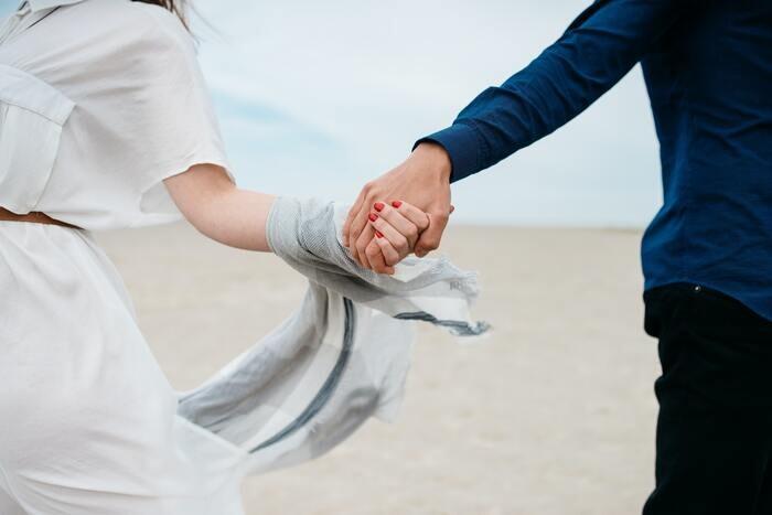 付き合ってるみたいな雰囲気って？両思いの特徴と男性心理