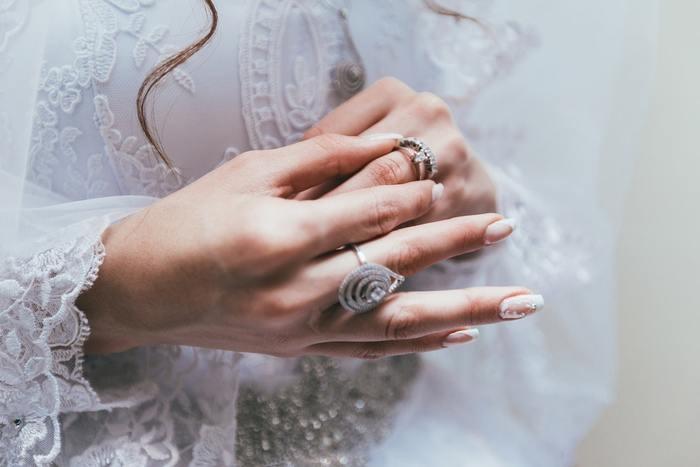 お金持ちの彼氏と付き合い・結婚するための大切な《ポイント10選》