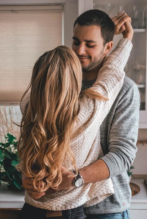 可愛い嫉妬で彼を釘付けにできる彼女になる！嫉妬する心理と可愛い嫉妬の方法