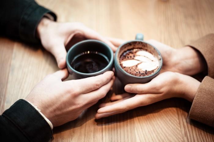 男友達にキスされた！？どういう意味？キスする男性の理由と目的別その後の接し方