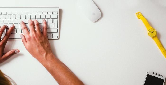仕事について占った時にカップの2が正位置で出た時の基本的な意味