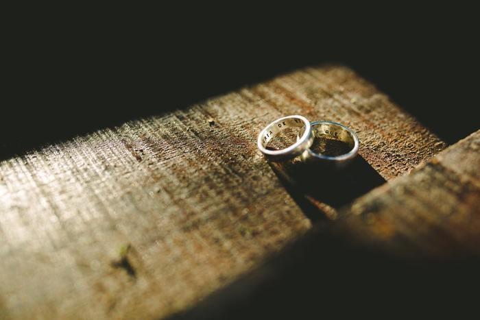 結婚について占った時にペンタクルの7が逆位置で出た時の基本的な意味