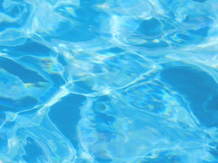 プールの水に関する夢
