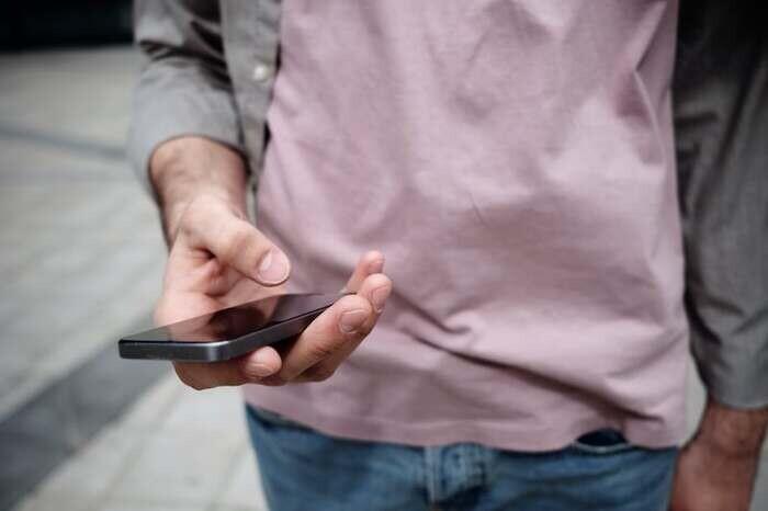 会いたいLINEを付き合ってないのに送ってくる男性心理は？脈ありサインと返信方法