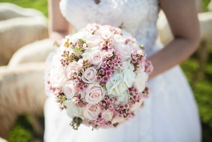 結婚について占った時にカップの7が正位置で出た時の基本的な意味