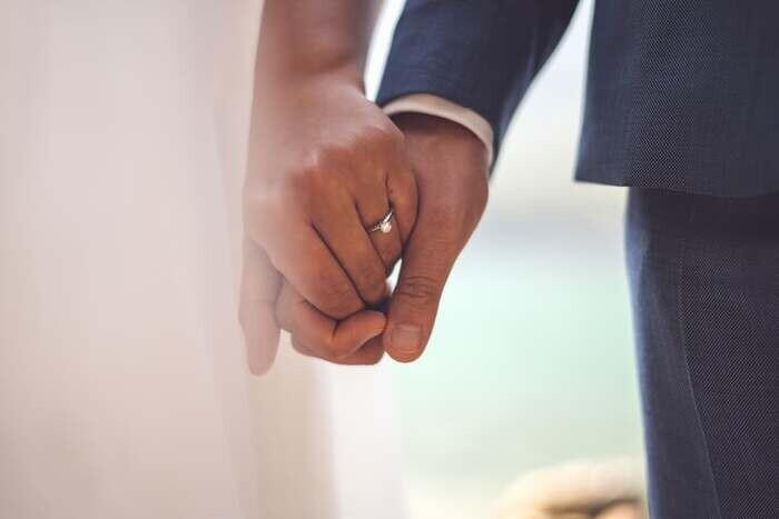 遠距離恋愛とわかって付き合う男性と結婚するには？