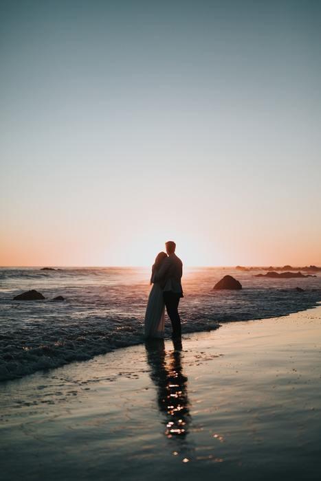 既婚を隠し通す男性はNG！でも調べても彼は独身だった場合！付き合う前にすべき確認とは