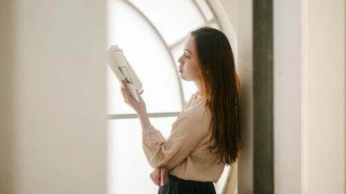 遠くから見てくる既婚者を遠ざけたい場合の対処法
