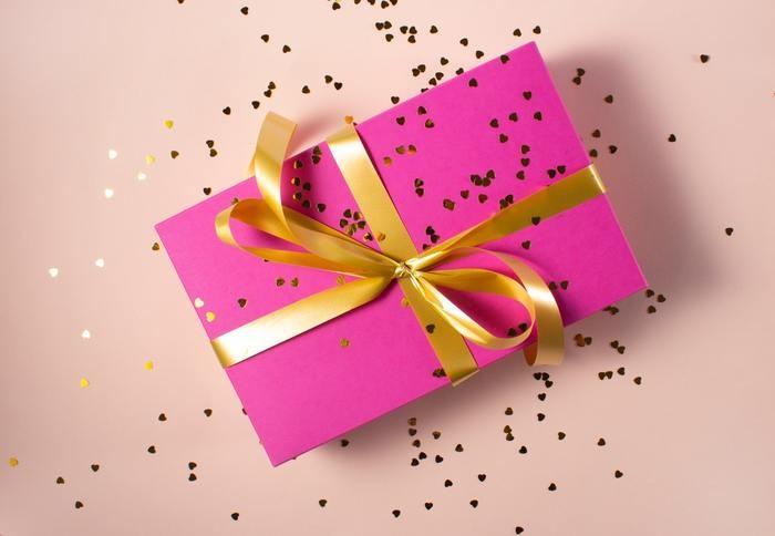 結婚1年目の記念日！おすすめのプレゼントや過ごしかた10選