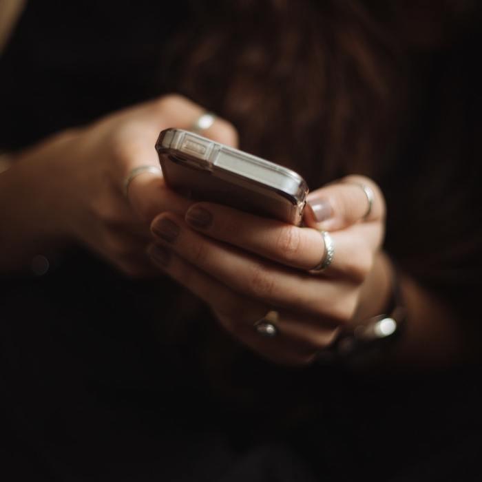 未読のLINEは削除できる？相手にばれる？誤送信した時の対処法って？