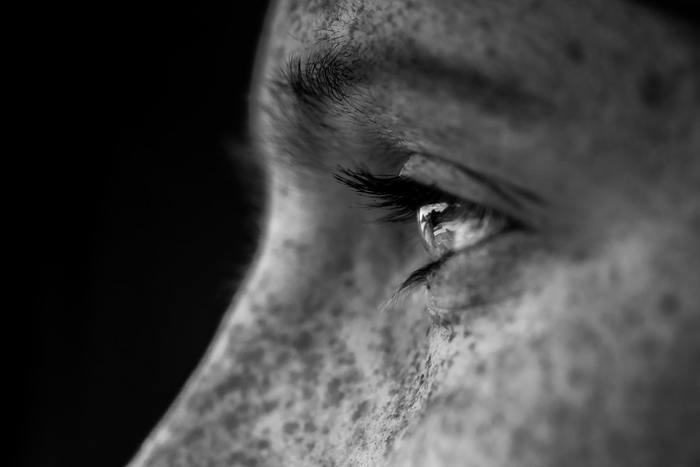 好きな人に視線を送る理由ってなに？男性心理を徹底調査