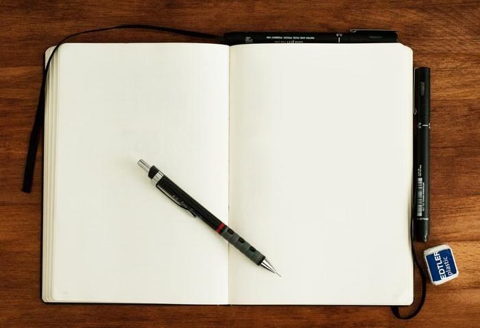 1)消しゴムに好きな人の名前をフルネームで書いて使い切る