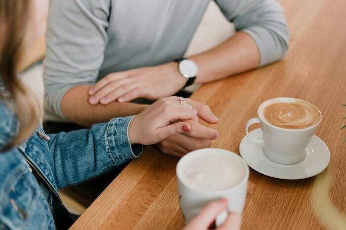 知的レベルが合わないカップルは長続きしない？話が合わない人とは付き合わない方がいい?