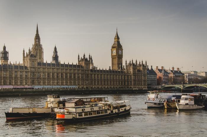 イギリスの占いおすすめ2選！占術種類やイギリスの占い事情についても解説