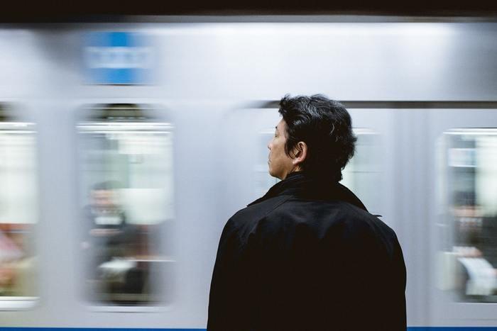 前提として公務員はどんな人と不倫しやすいのか
