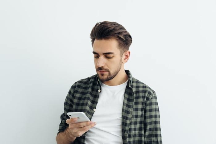 3)会っているときに、掛かってきた電話に出ない