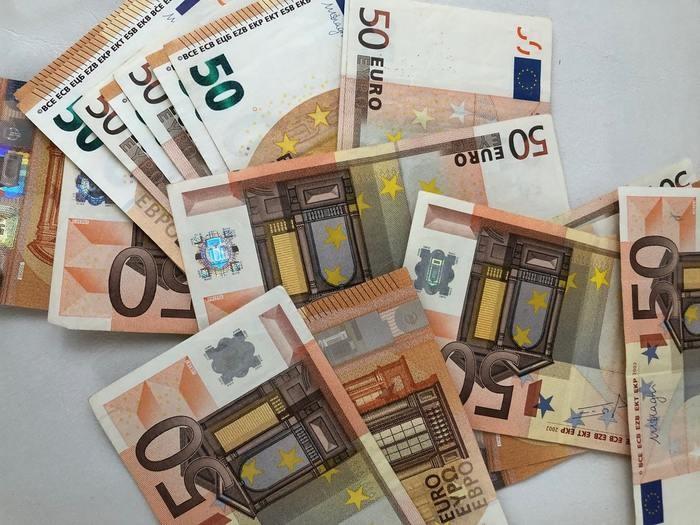 私は好きなことをしていて、年収1000万円を超えています