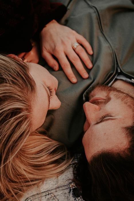 本命彼女になる女性の特徴7選！彼に本命と思われているかの見極め方と本命彼女になる方法も紹介
