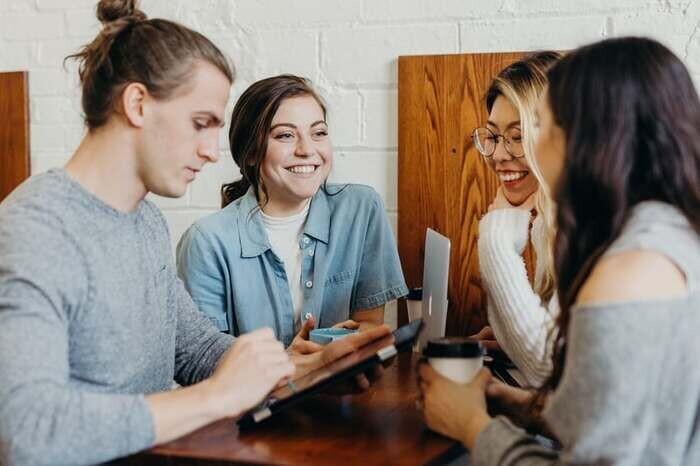 出会ってから付き合うまでの期間は？│付き合うまでのキッカケを解説