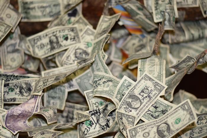 姓名判断における総格11画の金運は？