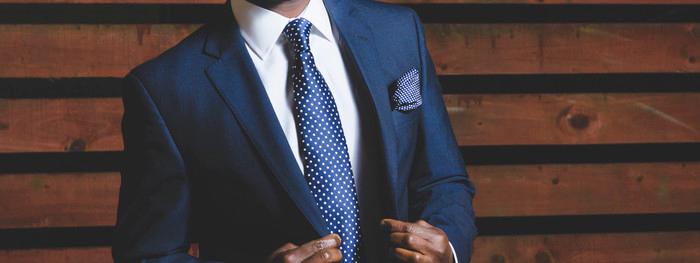 職場で好きな人がそっけない理由